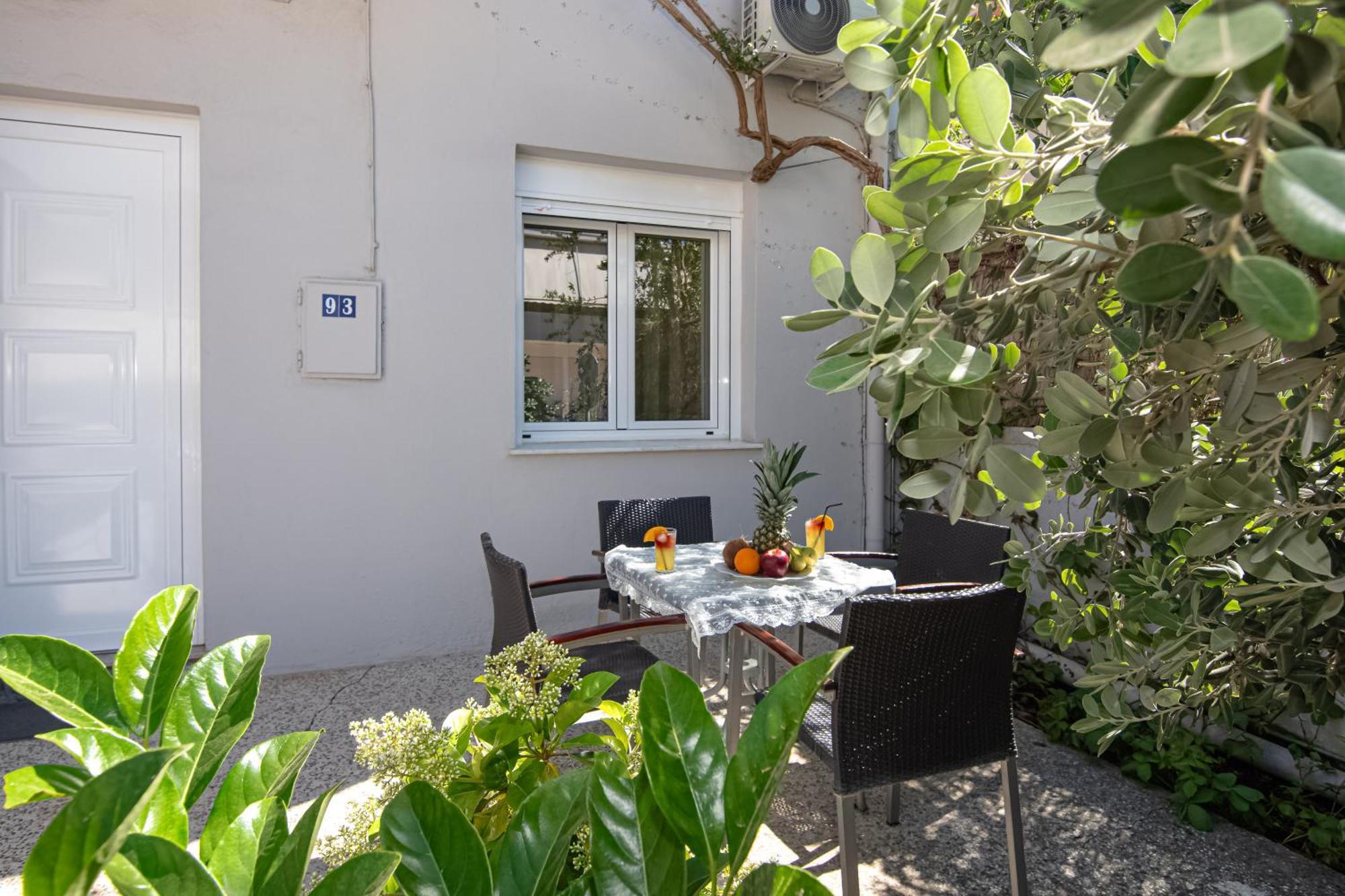 Апартаменты Veranda House